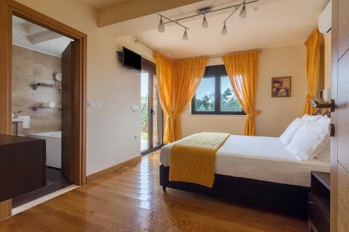 Apartamento Erondas Villa With Shared Pool In Koutouloufari