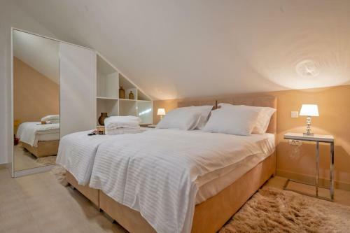 Luxury Villa Castello Di Pietra With Private Pool