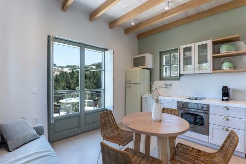 Villa Anamnezia Luxury Suites
