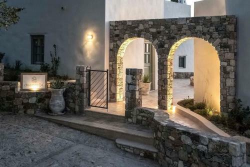 Villa Anamnezia Luxury Suites