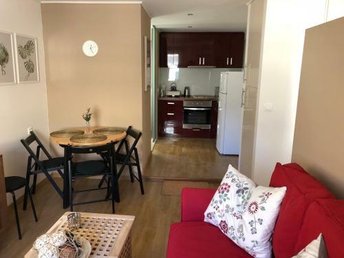 Apartamento Agion Apostolon 4