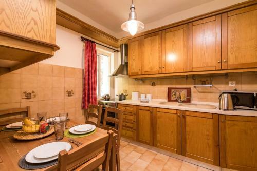 Ilia Corfu Old Town Apartment By Konnect