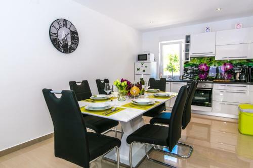 Villa Holiday House "sabine Green"