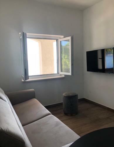 Aparthotel Apartments Toni Sea View