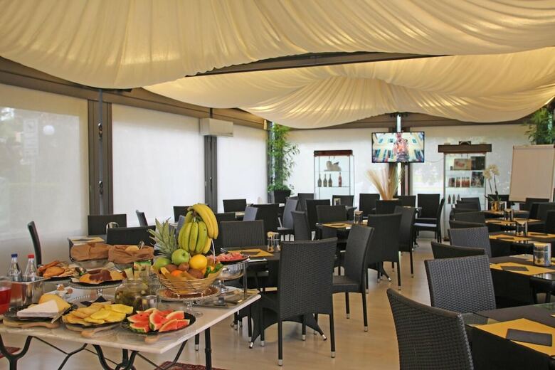 Park Hotel Villa Leon D'oro