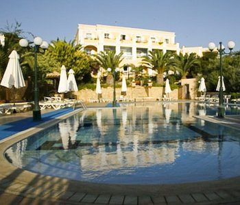 Hotel Chrithoni's Paradise