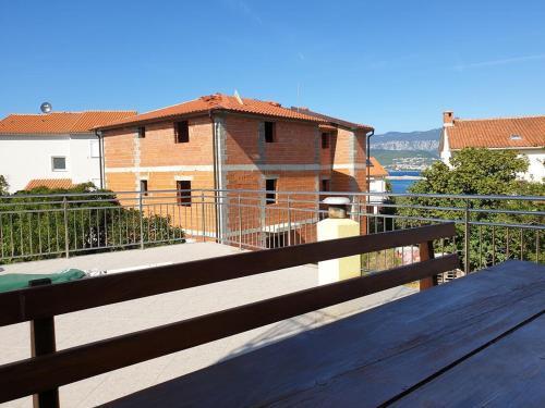 Apartments With A Parking Space Silo, Krk - 18705