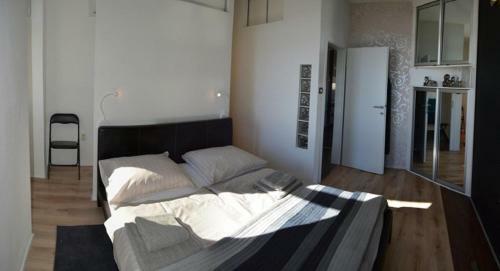 Aurora Apartment