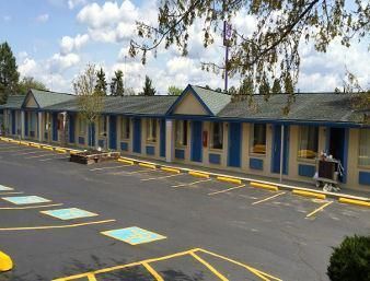 Motel Knights Inn - Hilliard