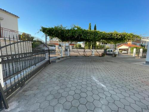 Apartments By The Sea Rogoznica - 19367