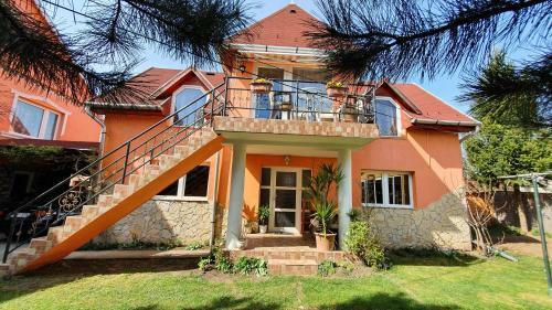 Liget Nyaral�h�z �s Apartman Liget