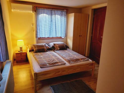 Hostal R�zsalugas Vend�gh�z