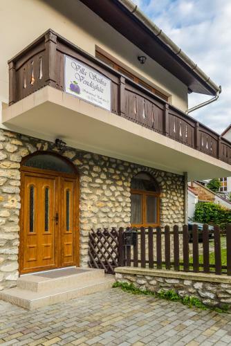 Hostal Villa Szilva Vend�gh�z