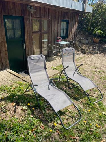Kleines Ferienh�uschen Im Gr�nen Am See