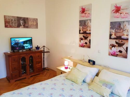 Noemi City Apartments