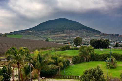 Pearl Of The Valley Hotel