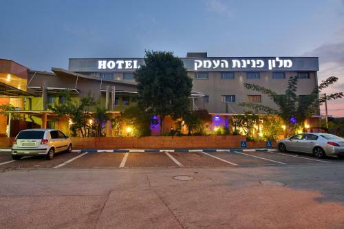 Pearl Of The Valley Hotel