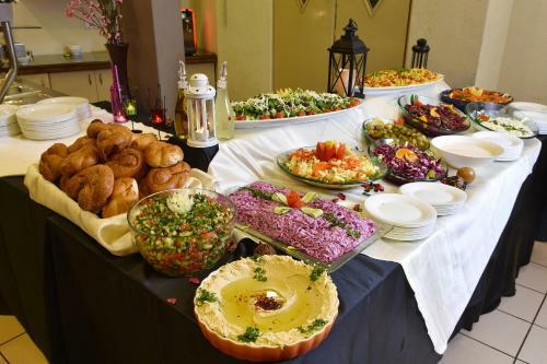 Pearl Of The Valley Hotel