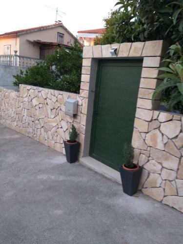 Apartment Vladislava - 400 M From Sea
