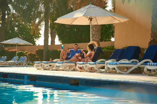 Hotel Al Hamra Village Golf And Beach Resort