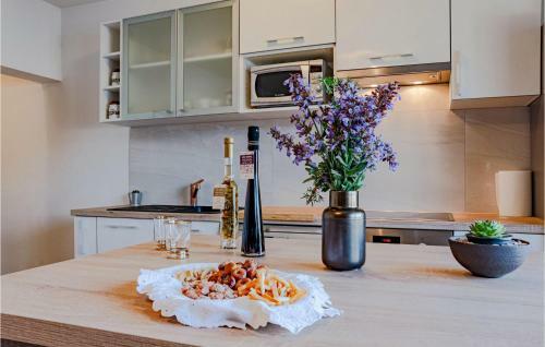 Nice Apartment In Vela Luka With Wifi And 2 Bedrooms