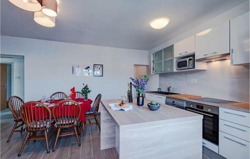Nice Apartment In Vela Luka With Wifi And 2 Bedrooms