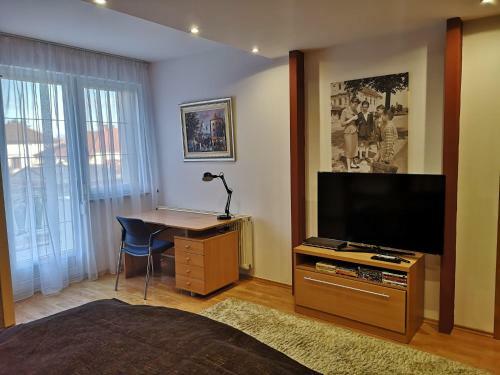 Hotello Apartmanh�z �s Panzi�