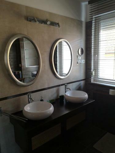 Hotello Apartmanh�z �s Panzi�