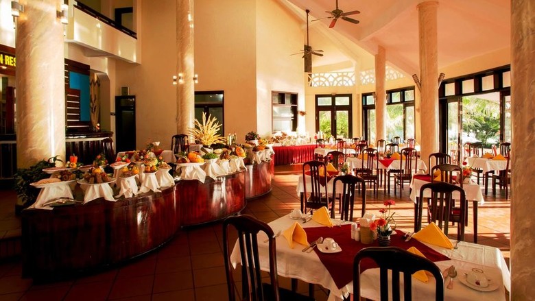 Hotel Golden Coast Resort & Spa