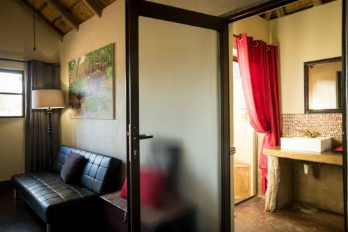 Umkumbe Safari Lodge Riverside