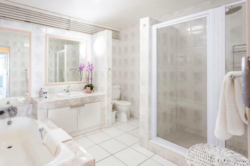 Sands Umdloti Luxury Beach Front Apartment