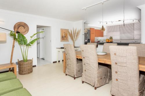 Sands Umdloti Luxury Beach Front Apartment