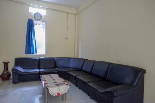 Hotel Tentrem Syariah Guesthouse Redpartner