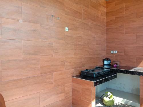 Hostal Luminous Guest House By Wizzela