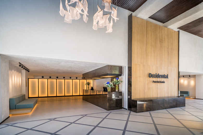 Hotel Occidental Puerto Ban�s