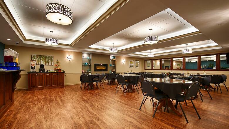 Hotel Best Western Plus Lawnfield Inn And Suites