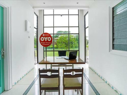 Hotel Oyo 90651 Green House Citraland