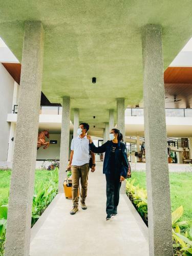 Kambaniru Beach Hotel And Resort