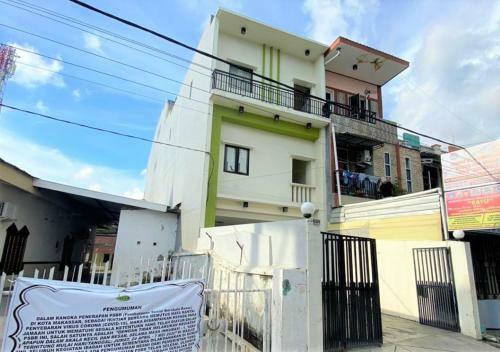 Hostal Guest House Onta Baru
