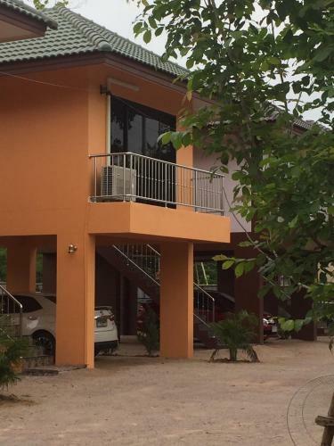 Apartamento Lampang Ngeng Na Home