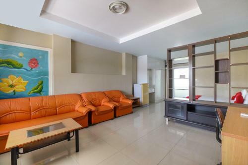 Hotel Oyo 762 Chompoo