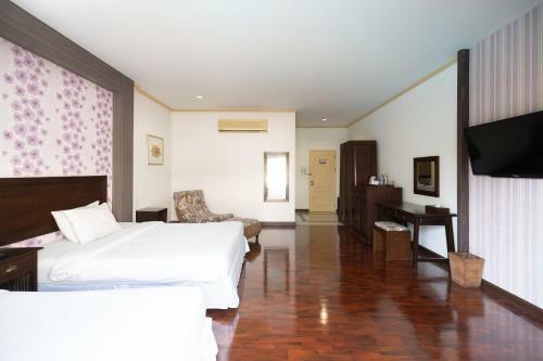 Hotel Thara Cholapruek Resort - Sha Extra Plus