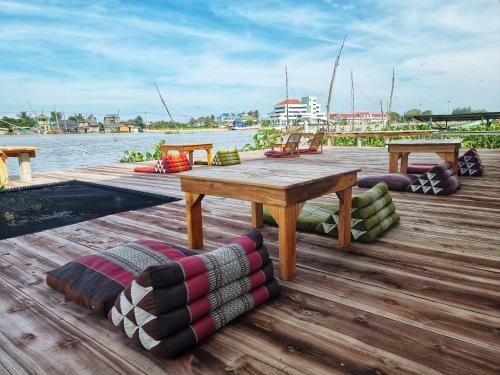 Baan Argong Homestay Pakphanang