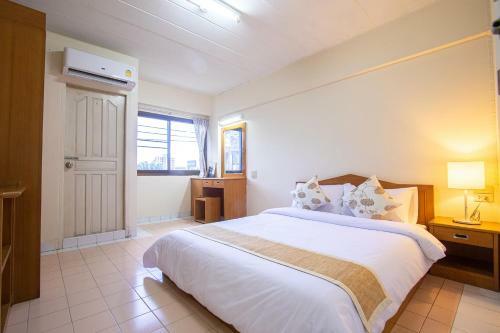Hotel D Haus Ngamwongwan Residence