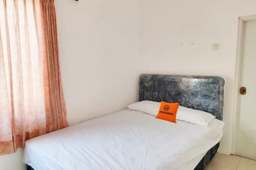 Hotel Koolkost @ Wiyung (Minimum Stay 30 Nights)