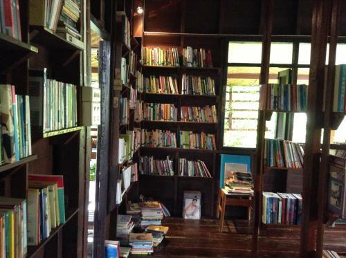 Banban Nannan Library And Guesthome