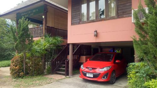 Baan Ratana Hostel-twin Single Bedroom