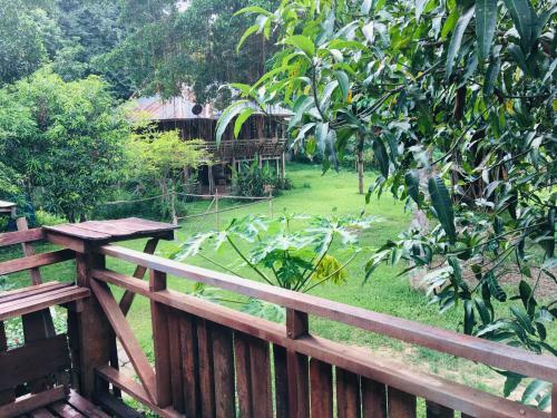 Golden Hut -chill Bungalows In Town??????????