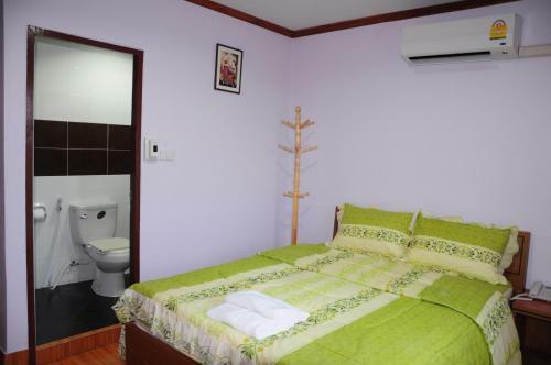 Hostal Phoonsab Hostel