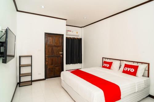 Hotel Vaccinated Staff - Oyo 533 Runya Poolvilla
